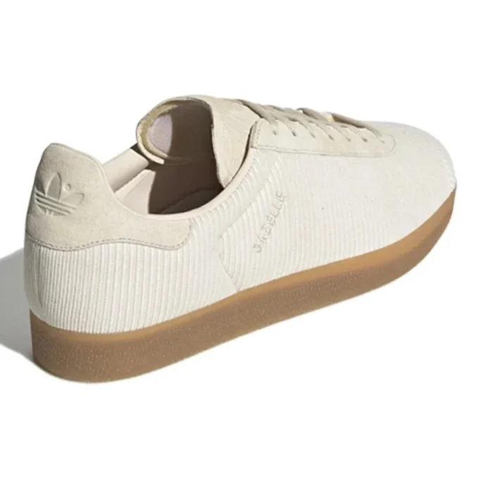 Adidas Gazelle “Brown”