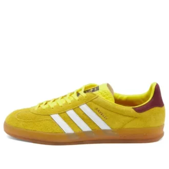 Adidas Gazelle indoor schoenen “Bright Yellow Burgundy”
